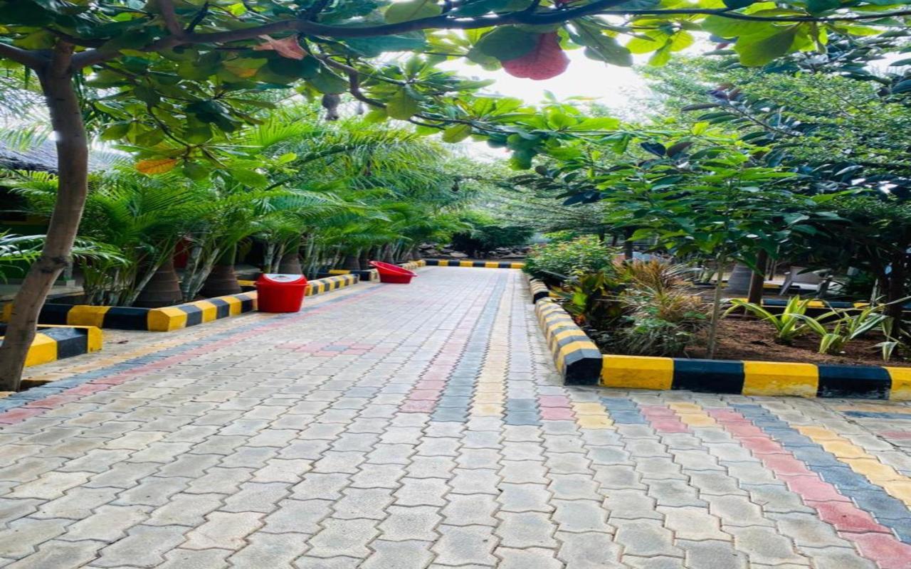 Hotel Megha Resort Hampi Exterior foto