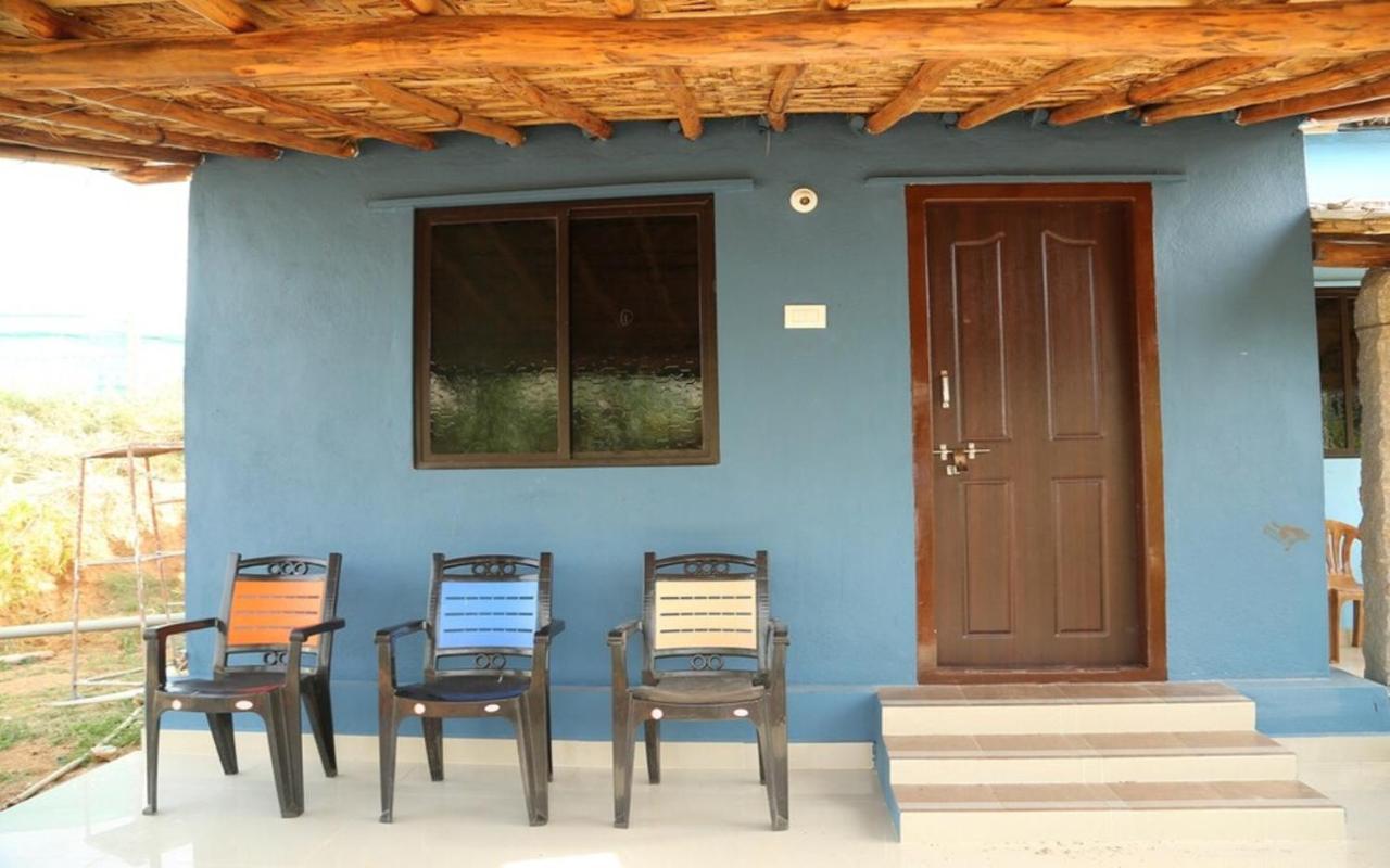 Hotel Megha Resort Hampi Exterior foto
